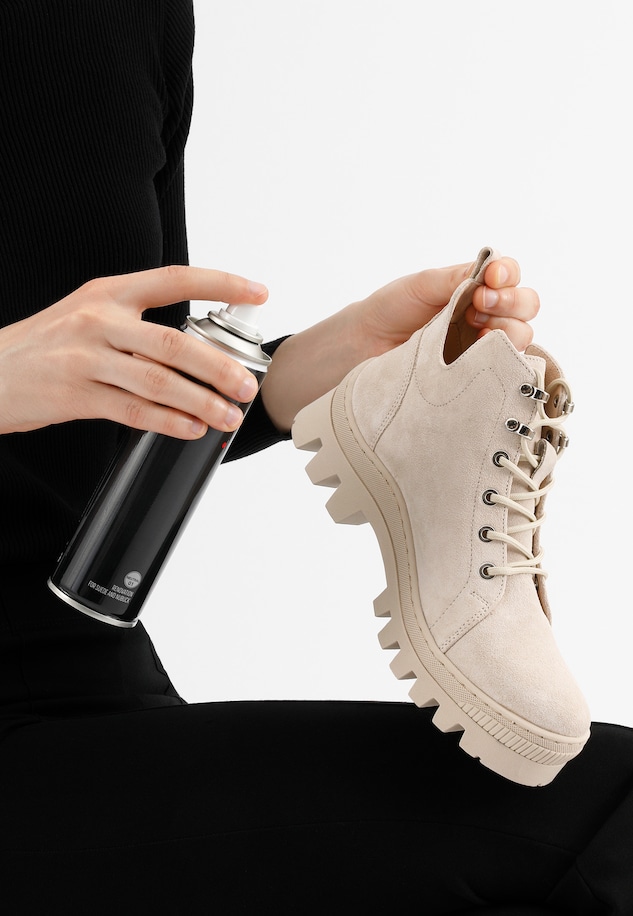 Jak vyčistit bílé kožené boty? Průvodce krok za krokem