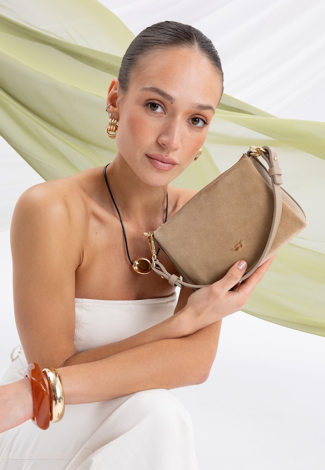 Kabelky jaro–léto 2026: které barvy budou v této sezóně skutečně módní?