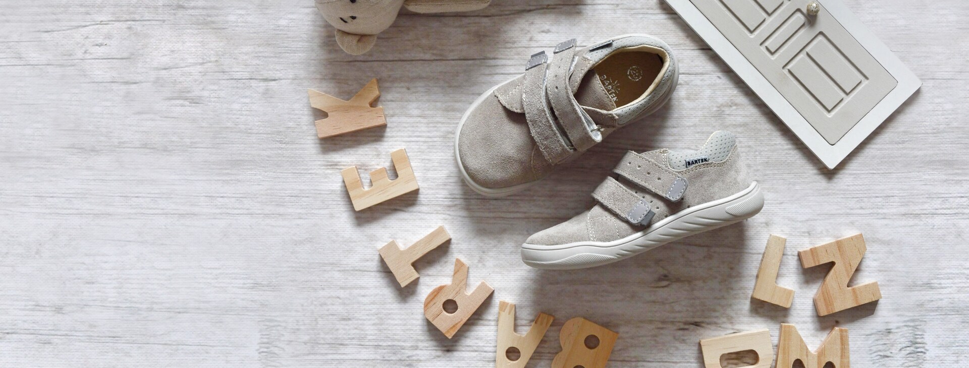 Kids' shoes