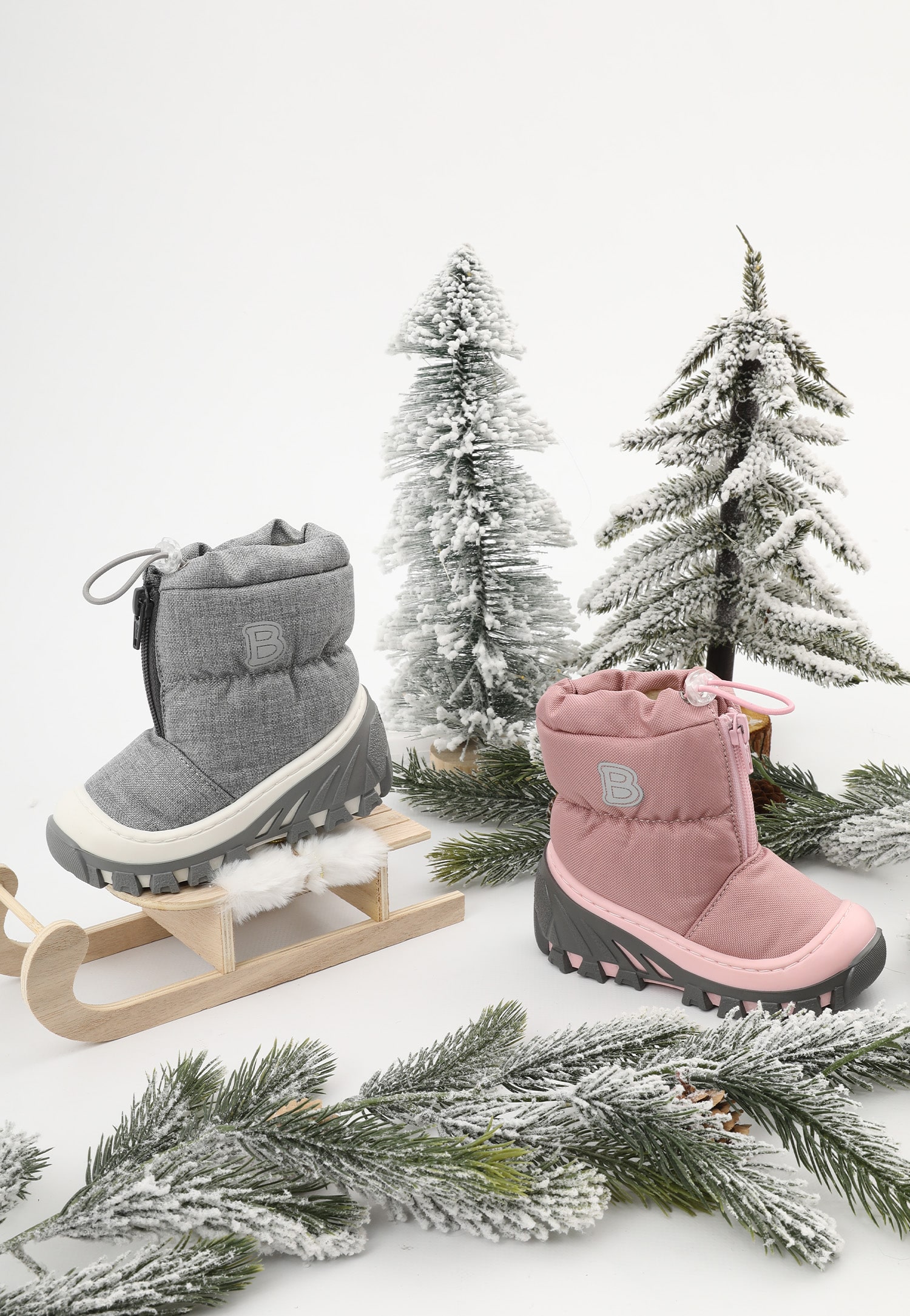 Szare i różowe wodoodporne śniegowce dziecięce