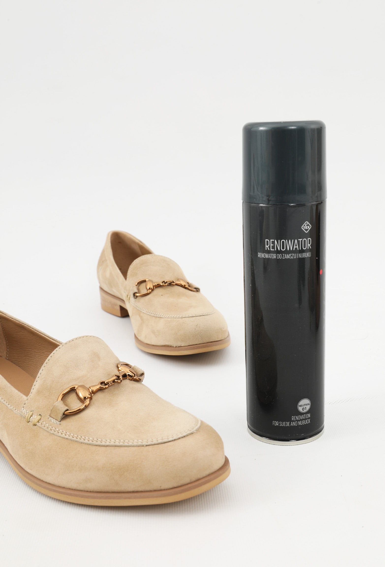 Beżowe mokasyny damskie i renowator