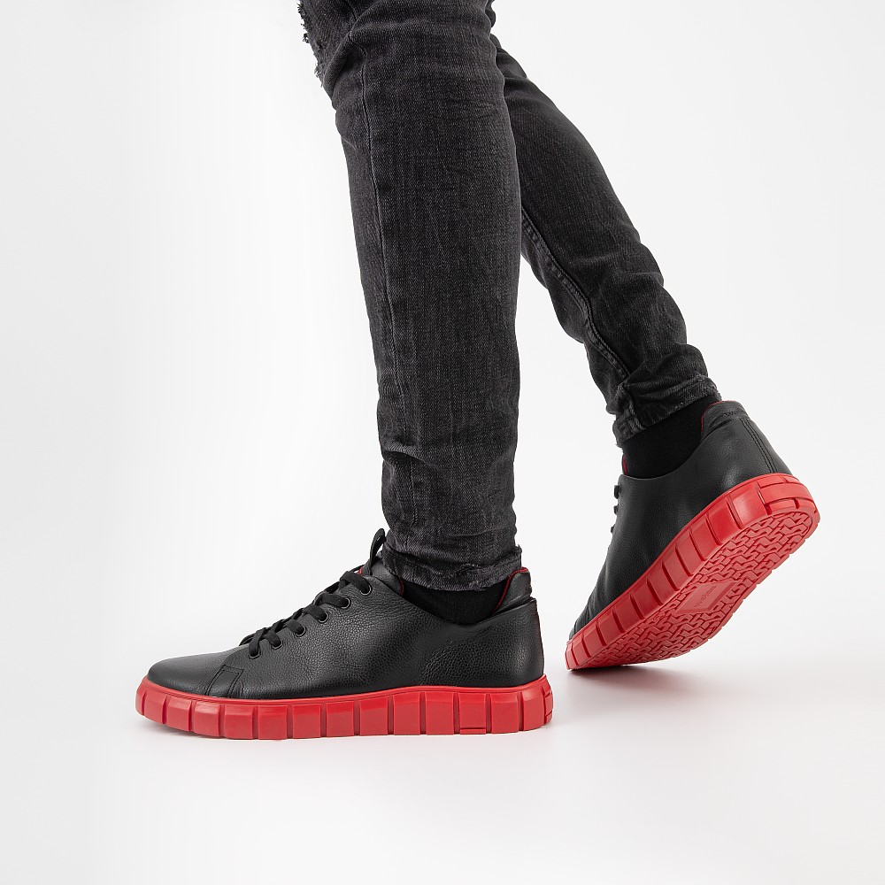 Wyprzedaż kolekcji męskiej