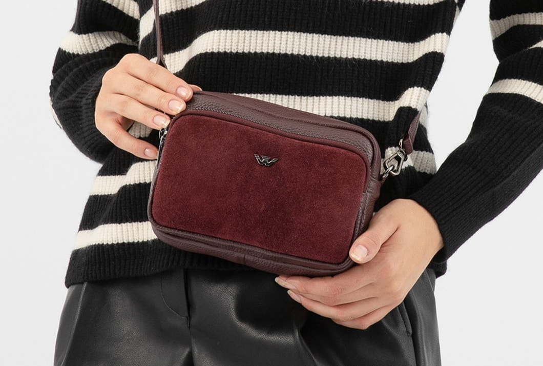 Ako čistiť semišové kabelky aby vyzerali ako nové?