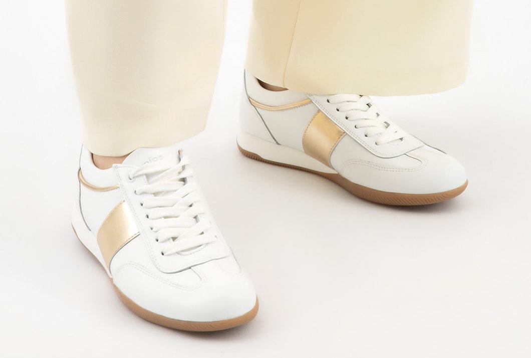 Ako čistiť biele šnúrky do topánok, aby vyzerali ako nové? Pozrite si najlepšie metódy!