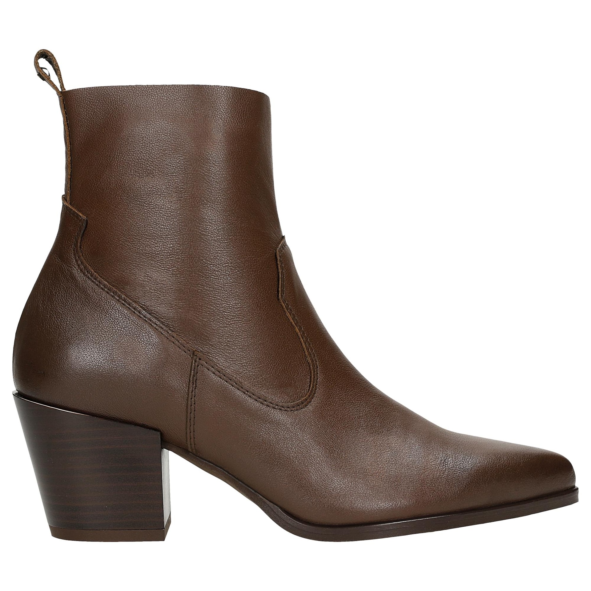 Botine cowboy cu toc caracteristic