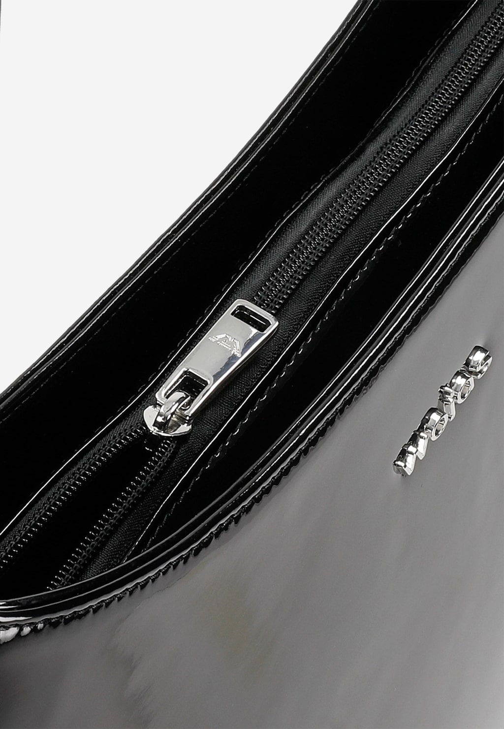 Czarna elegancka torebka damska ze skóry lakierowanej 80208-31 Widok 6