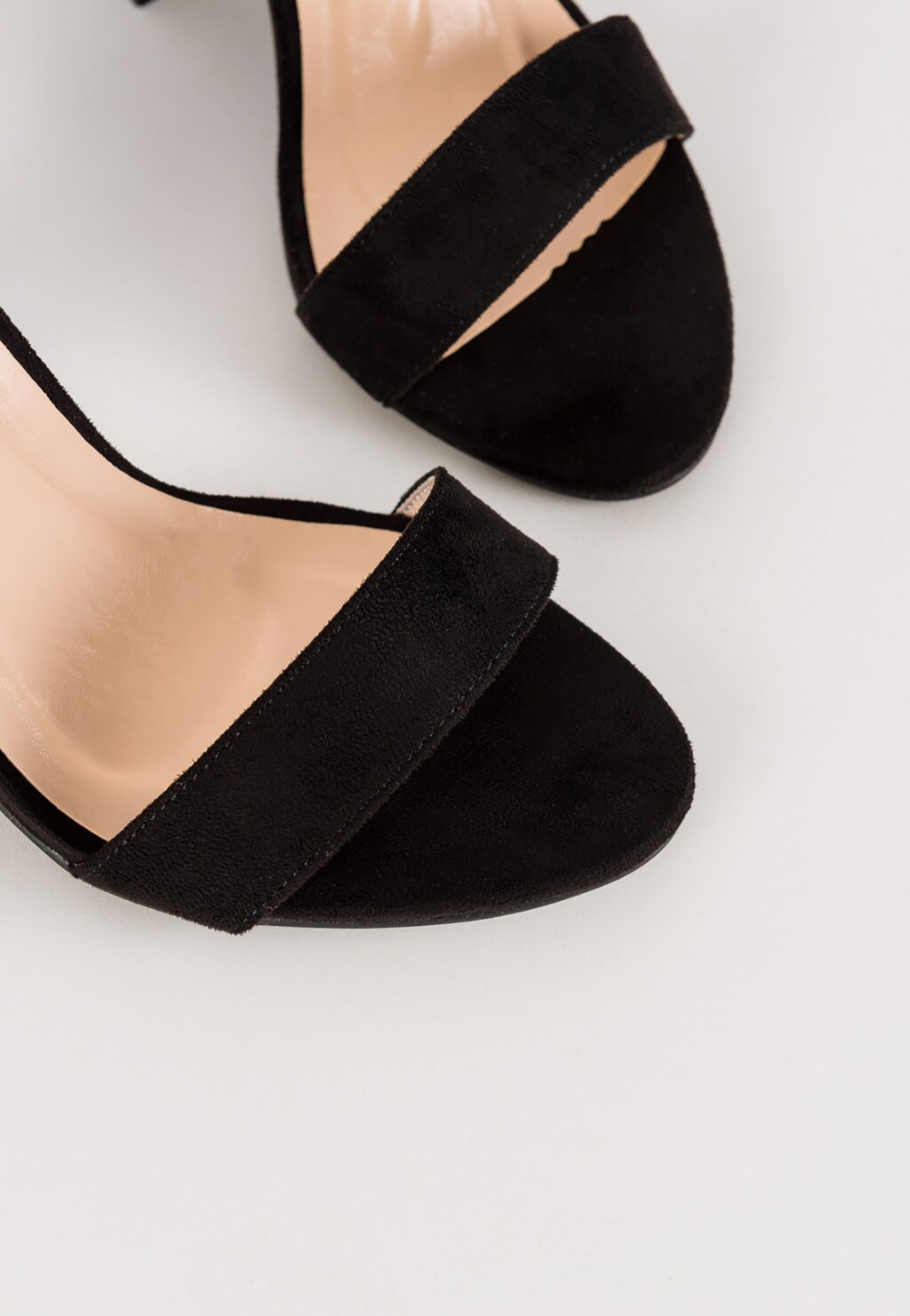 Černé dámské sandály na širokém podpatku WJS74005-61 Widok 4