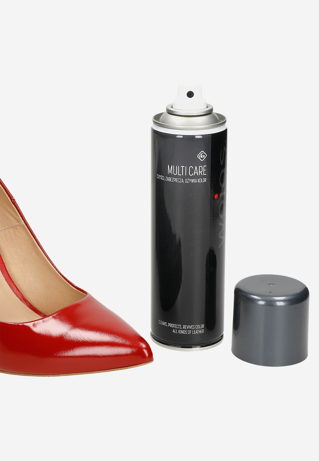 Spray pielęgnacyjny Wojas Multicare 99021-00 w czarnej puszce obok czerwonej, eleganckiej szpilki damskiej. Produkt do ochrony i konserwacji obuwia.