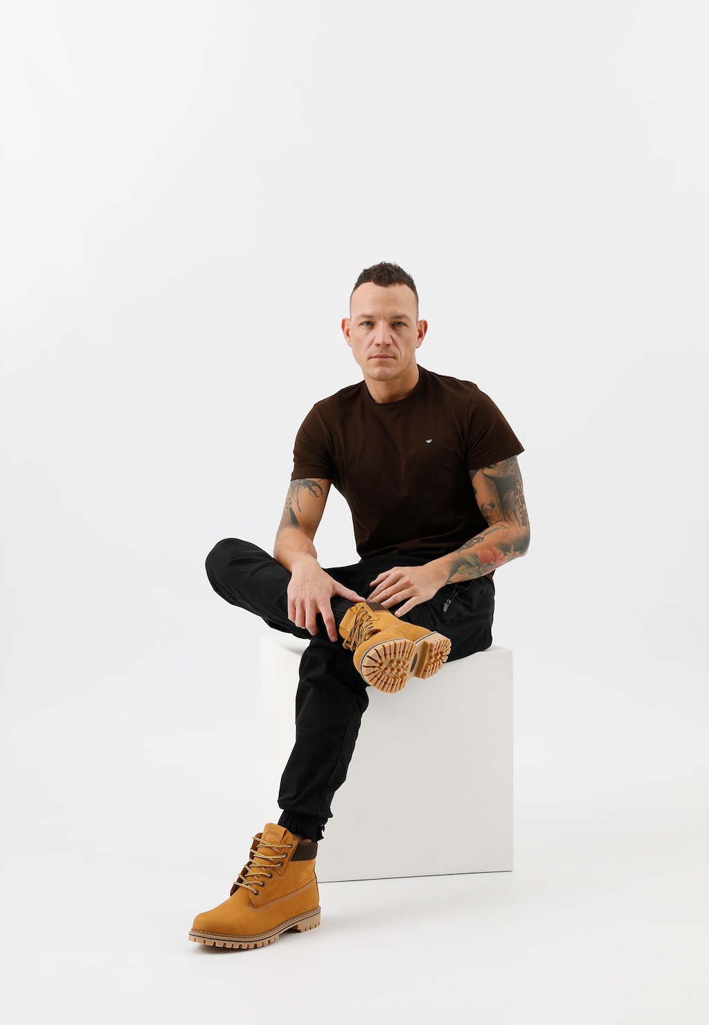 Pánske žlté kožené čižmy v štýle workerov 24030-78 Widok 1