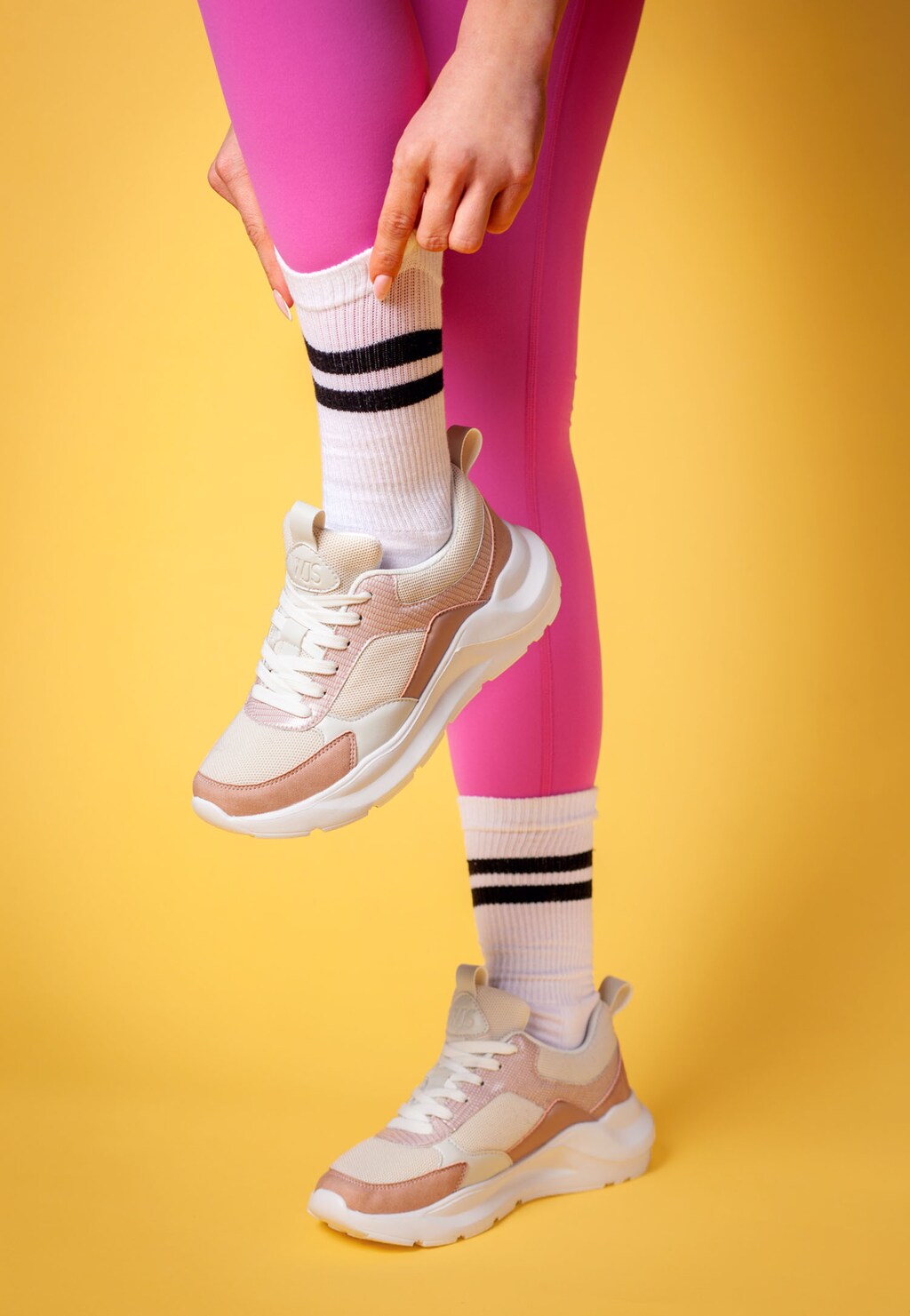 WJS różowe sneakersy damskie w delikatnej kolorystyce WJS64041-85 Widok 1