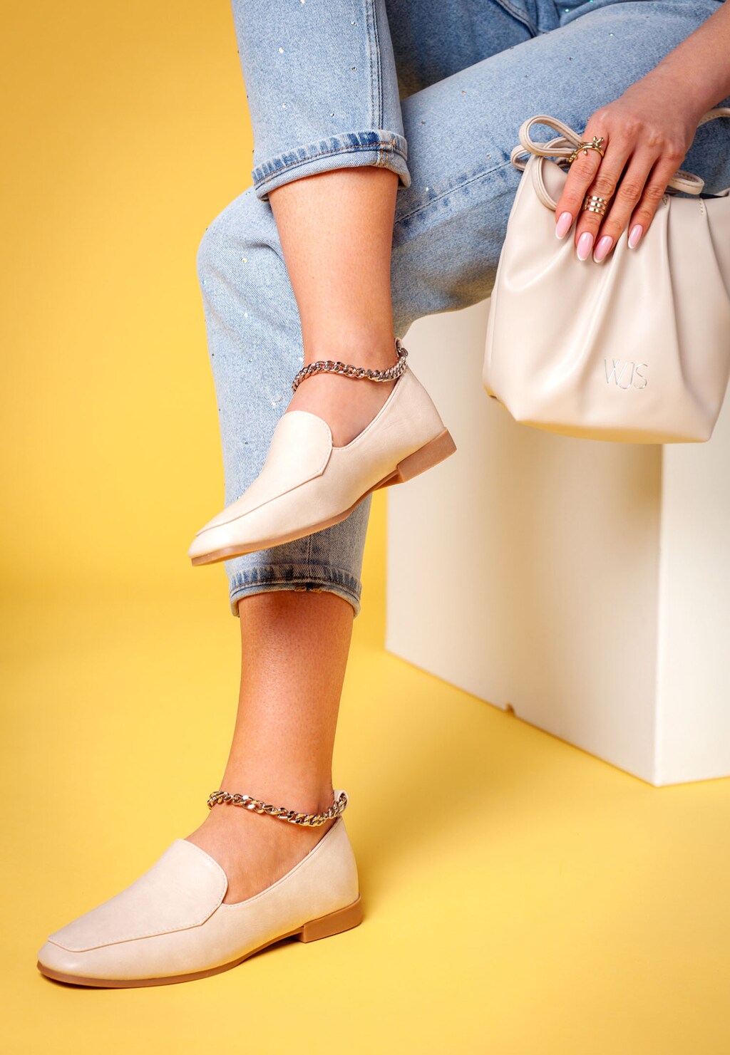 WJS beżowe mokasyny damskie z łańcuszkiem wokół kostki WJS64058-54 Widok 1