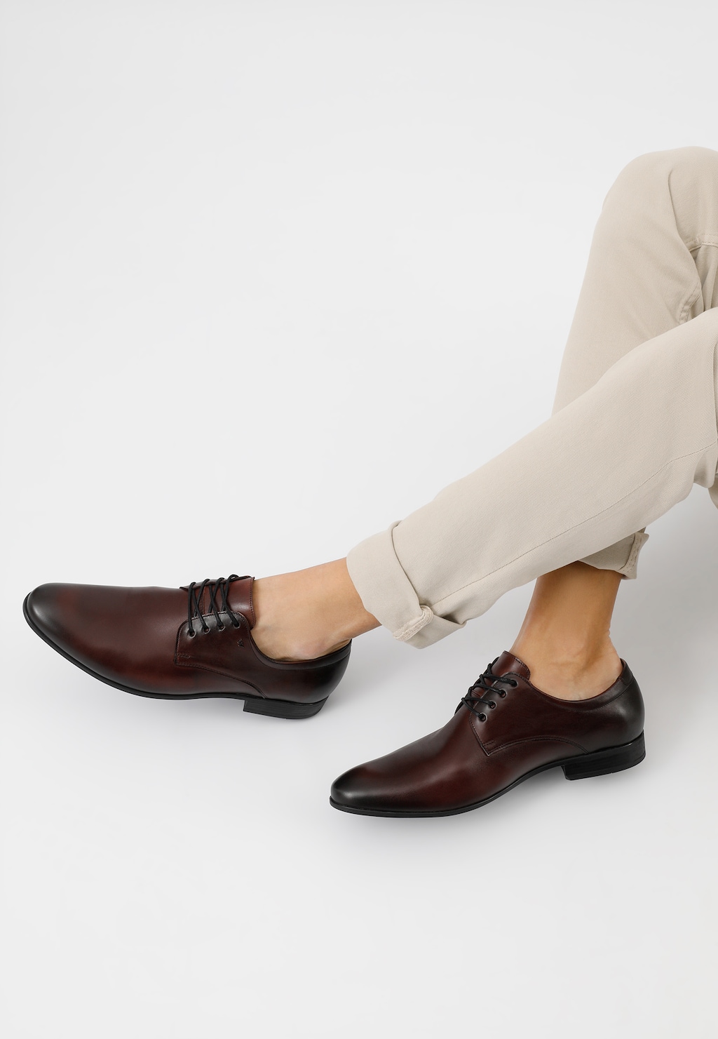 Wizytowe półbuty męskie w kolorze bordowym 10048-55 Widok 1