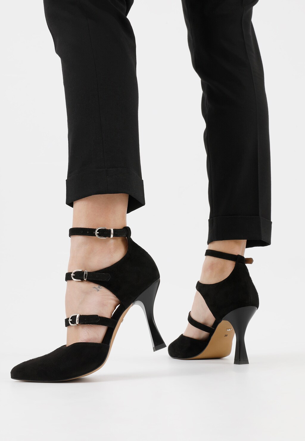 Welurowe czółenka damskie z trzema klamrami 35081-61 Widok 9