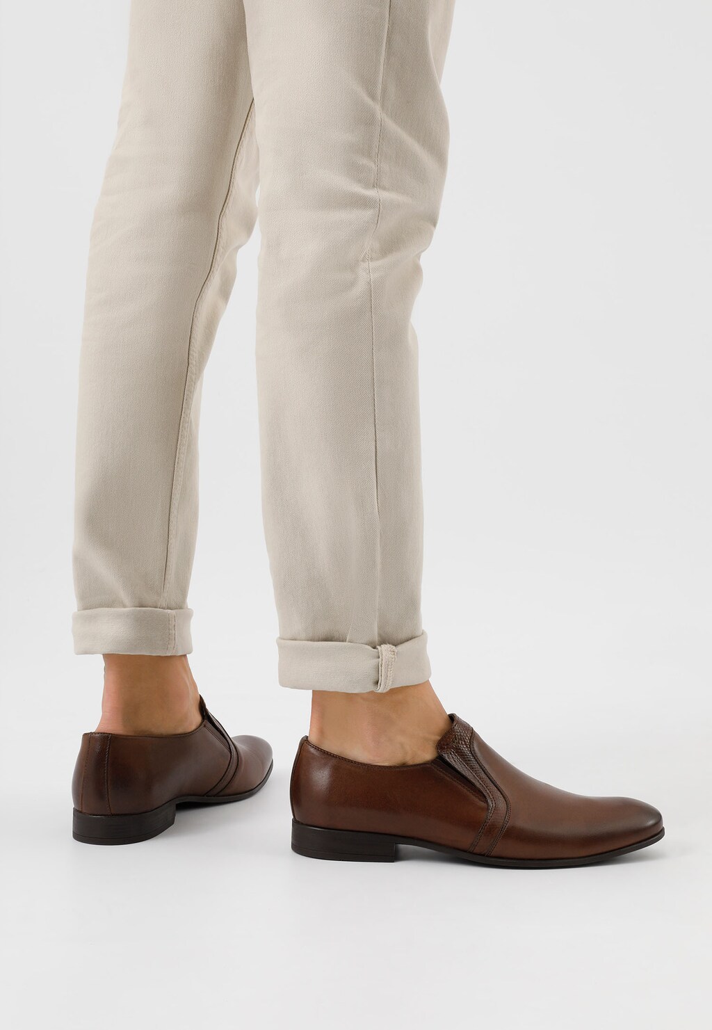 Brązowe półbuty męskie 9069-52 Widok 1