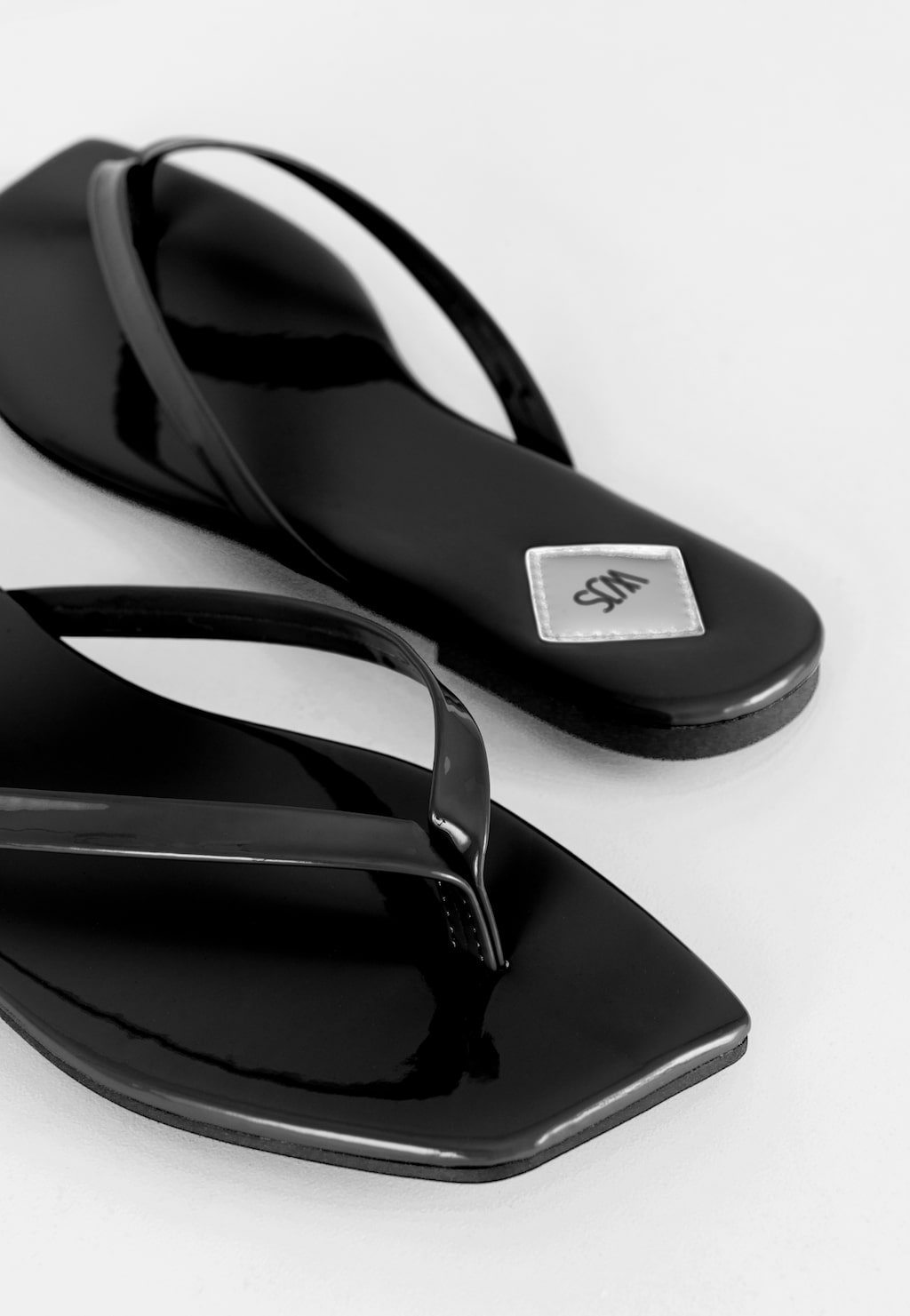 WJS czarne japonki damskie na płaskiej podeszwie WJS71038-31 Widok 5