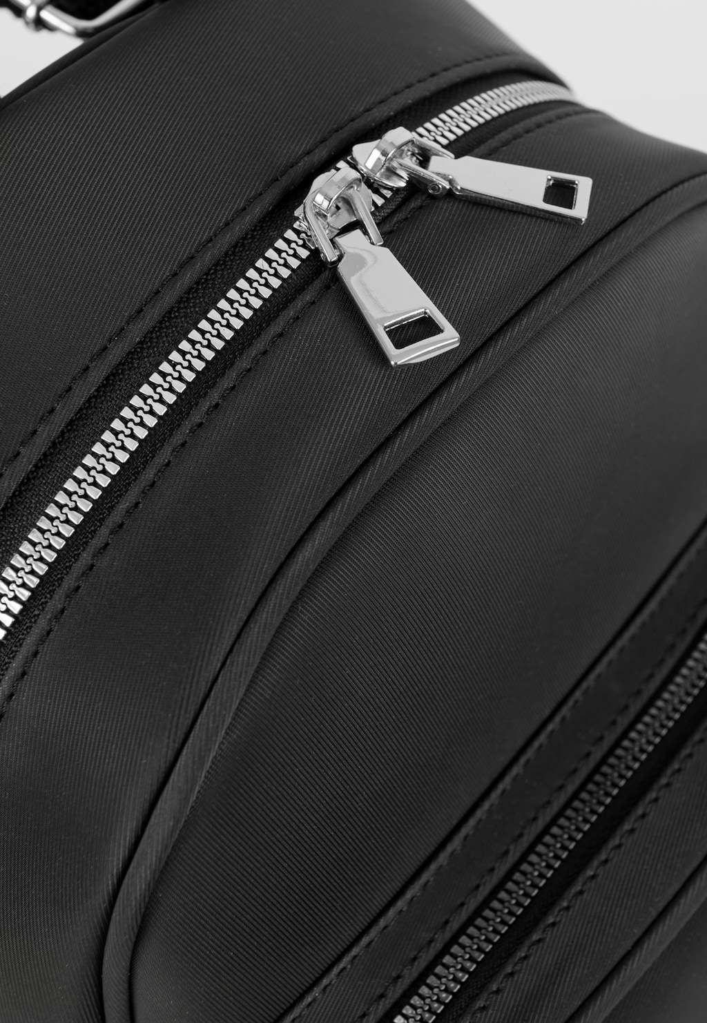 WJS czarny plecak damski zapinany na zamek WJS90009-11 Widok 3