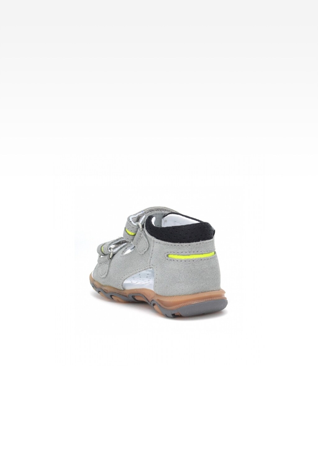 Szare sandały chłopięce Bartek W-71825/76G z tyłu, widoczne zapięcie na rzepy, żółte akcenty i gumowa podeszwa, idealne na lato.