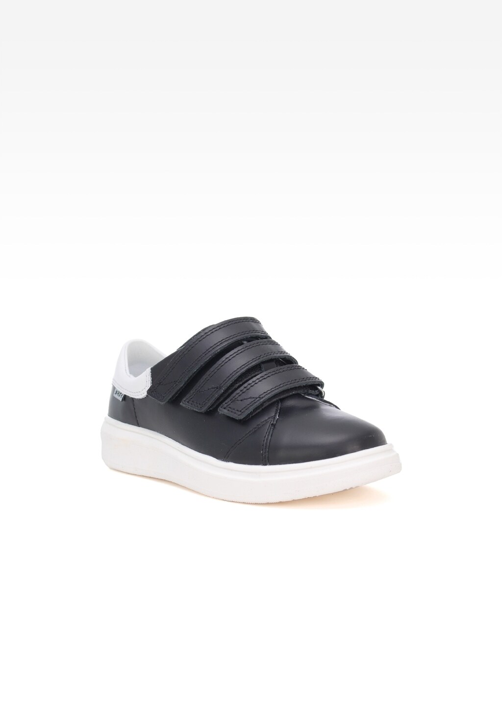 Sneakers BARTEK W-75220/Y04, czarno-biały Widok 2