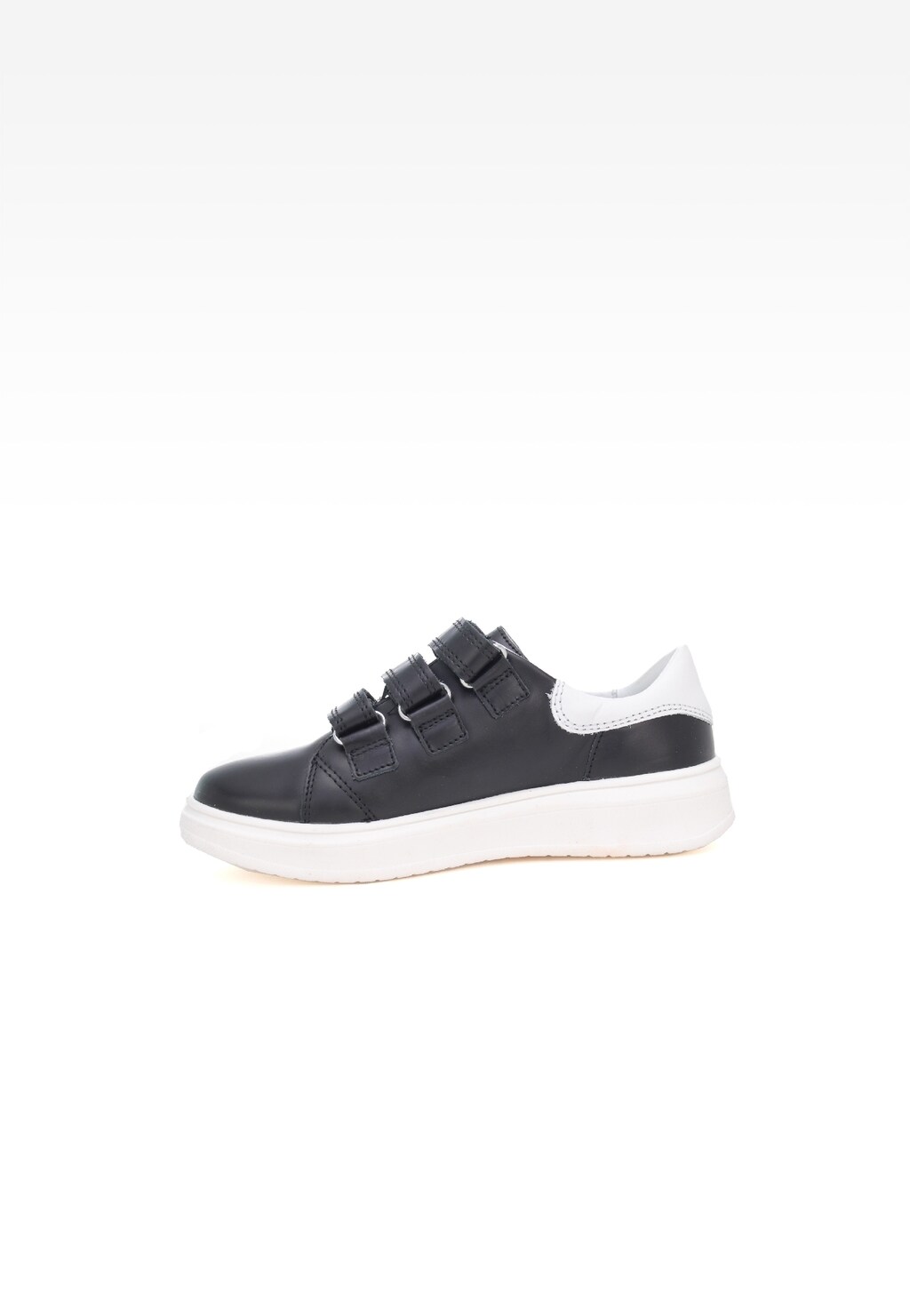 Sneakers BARTEK W-75220/Y04, czarno-biały Widok 4