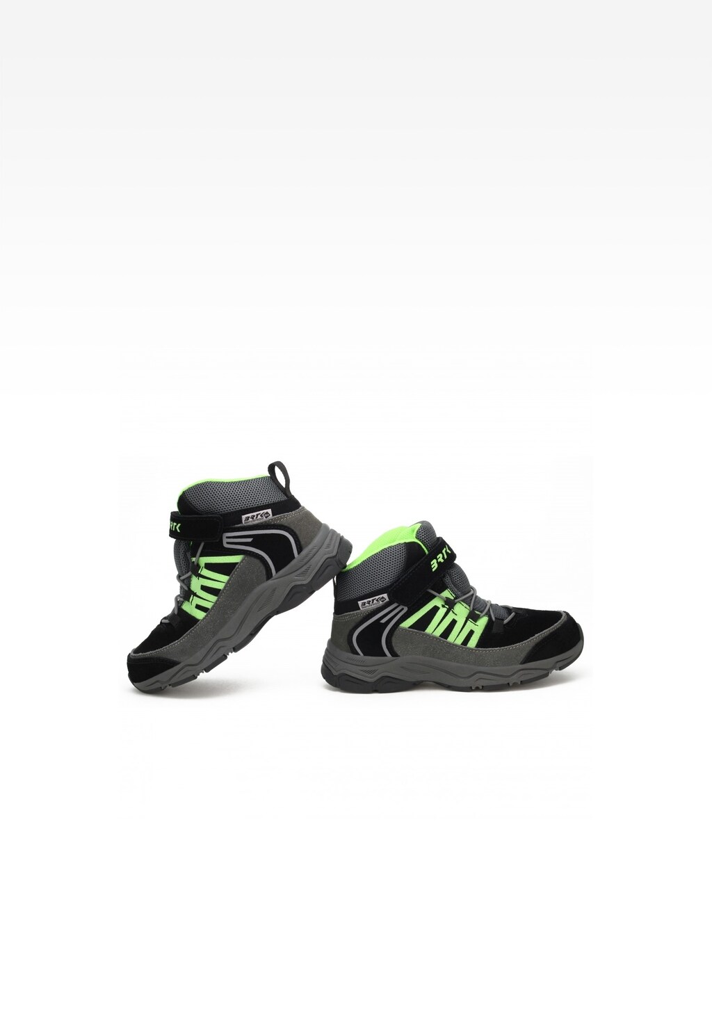 Trzewiki ocieplane Bartek 14608009 dla chłopców w kolorze czarno-szarym z jaskrawozielonymi akcentami, widok boczny pokazujący sportowy design i solidną podeszwę.
