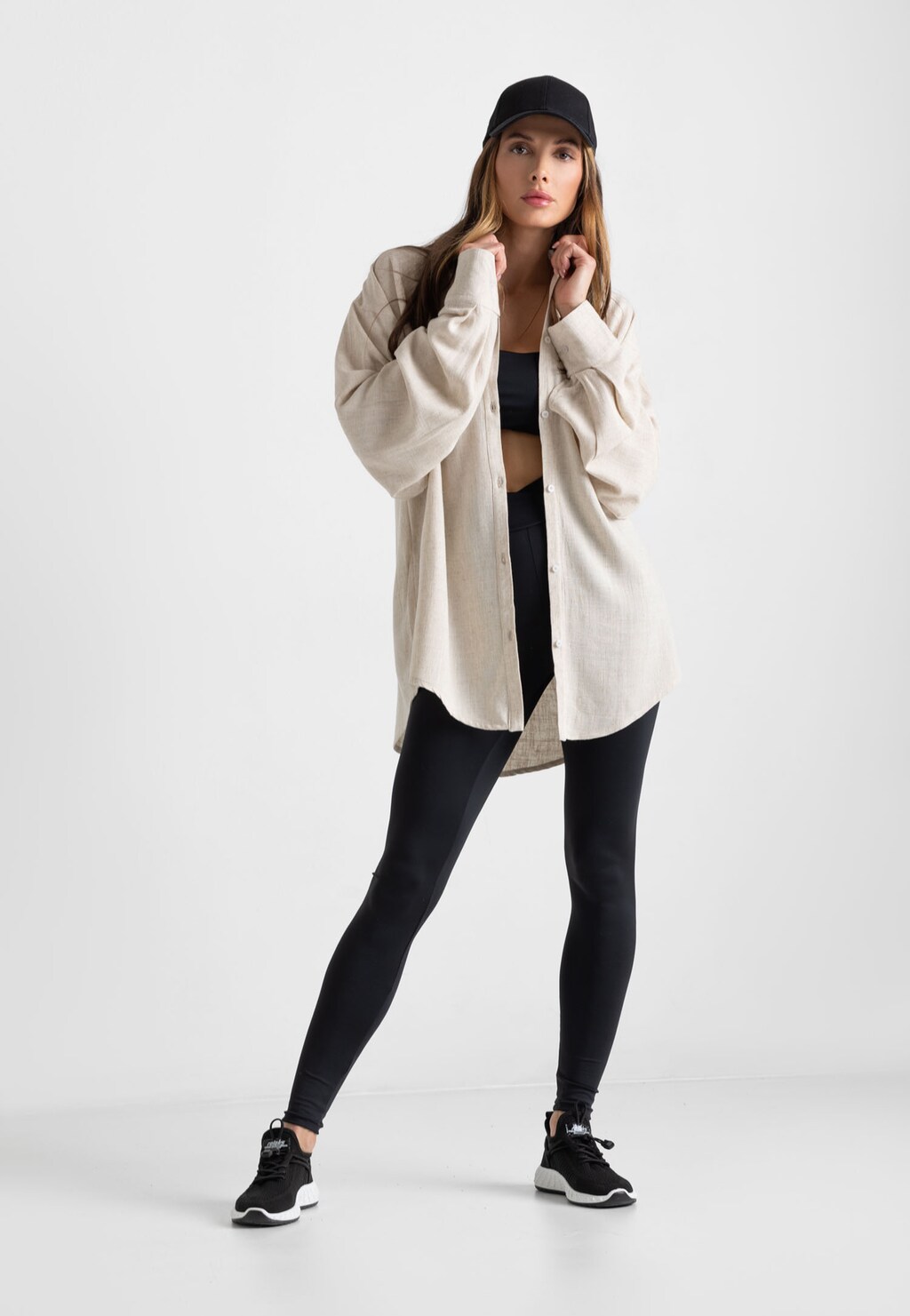 Dámske sneakersy v čiernej farbe pre každodenné pohodlie 46166-81 Widok 1