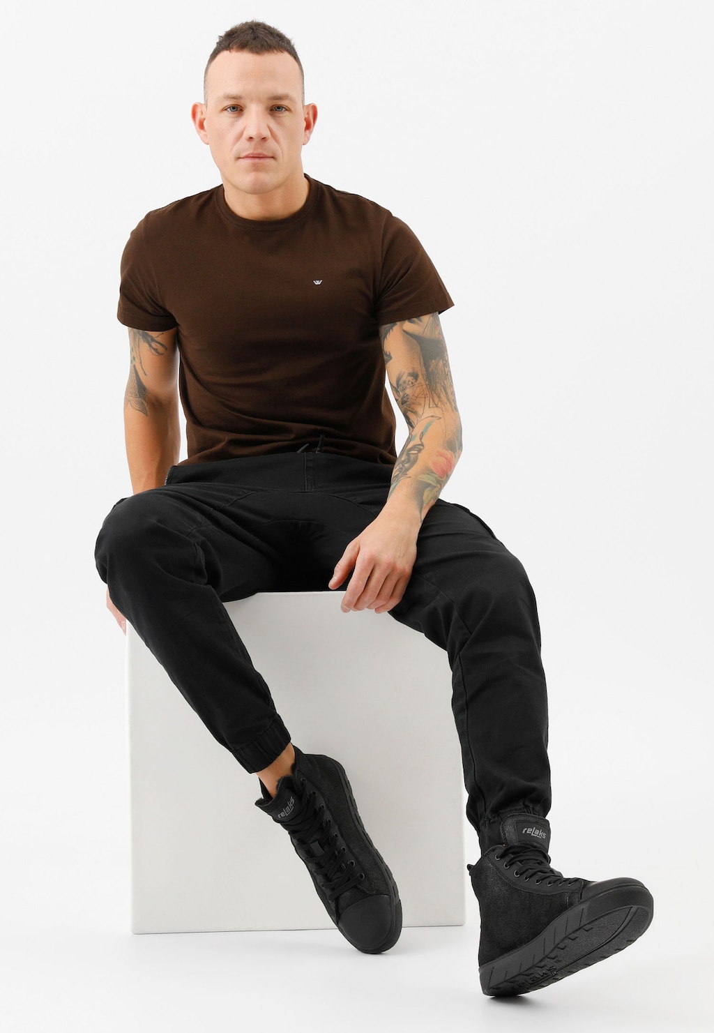 Czarne trampki męskie RELAKS 24038-71 Widok 1
