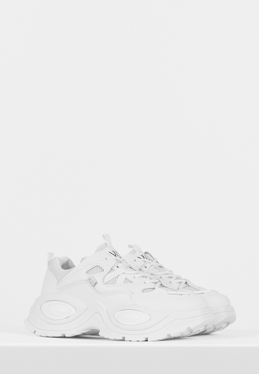 WJS białe sneakersy na ciekawej, masywnej podeszwie WJS64048-59 Widok 3