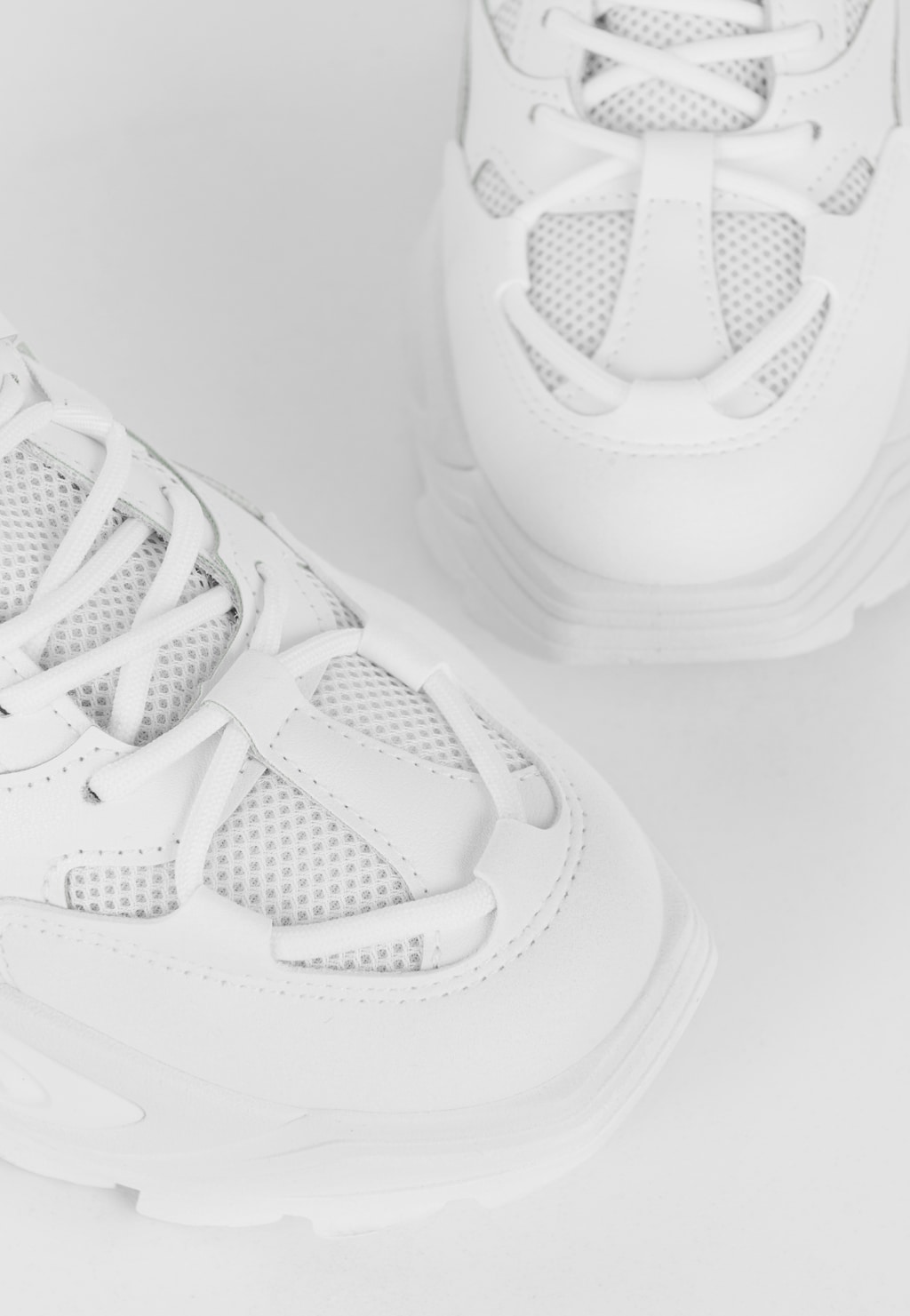 WJS białe sneakersy na ciekawej, masywnej podeszwie WJS64048-59 Widok 5