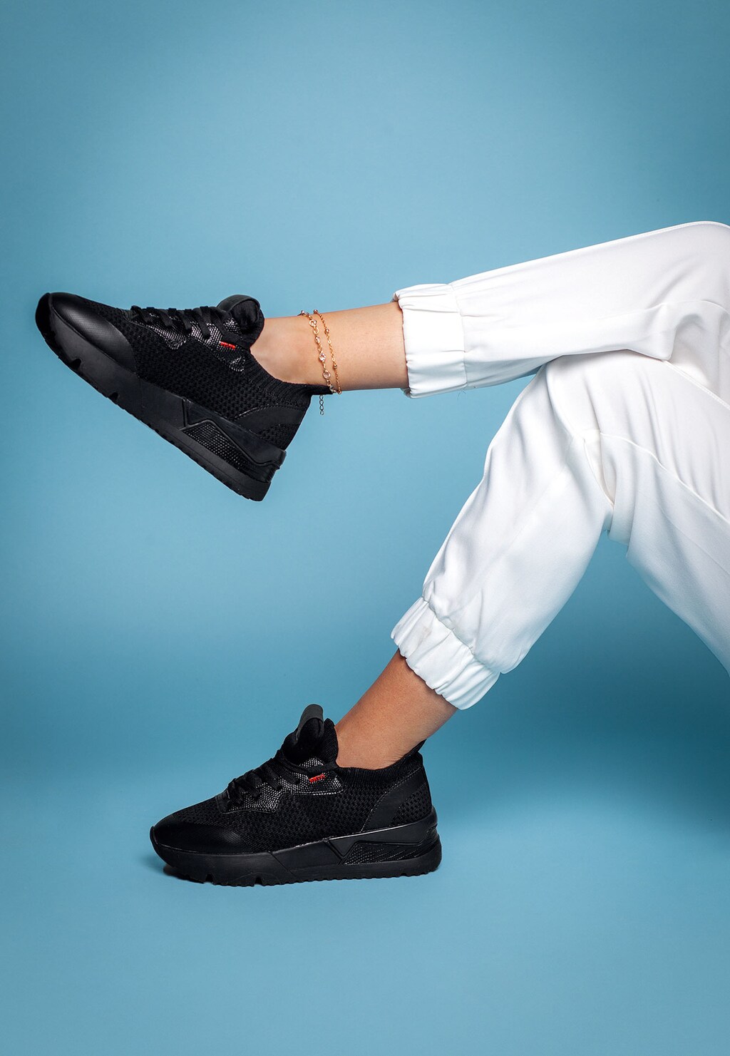 WJS czarne materiałowe sneakersy damskie WJS64042-81 Widok 1