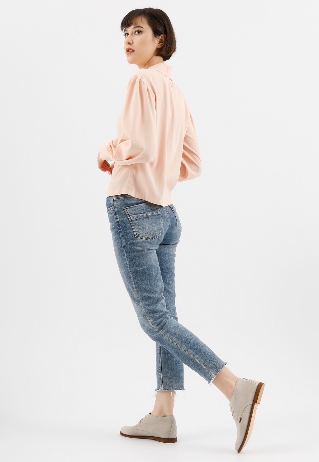 Beżowe sznurowane trzewiki damskie z linii COMFORT 64066-64 Widok 7