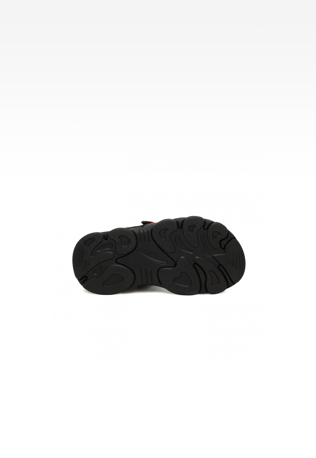 Widok podeszwy Sandałów BARTEK 19077002 w kolorze granatowo-pomarańczowym, ukazujący czarną antypoślizgową teksturę bieżnika z charakterystycznym wzorem.