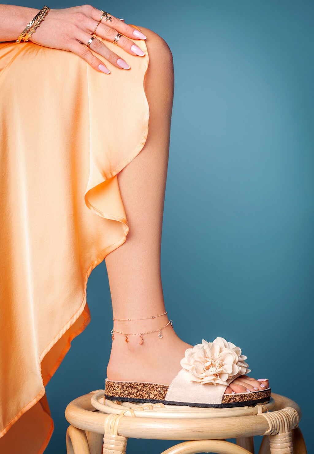 Štýlové letné šľapky dámske v obľúbenej béžovej farbe WJS71017-84 Widok 1