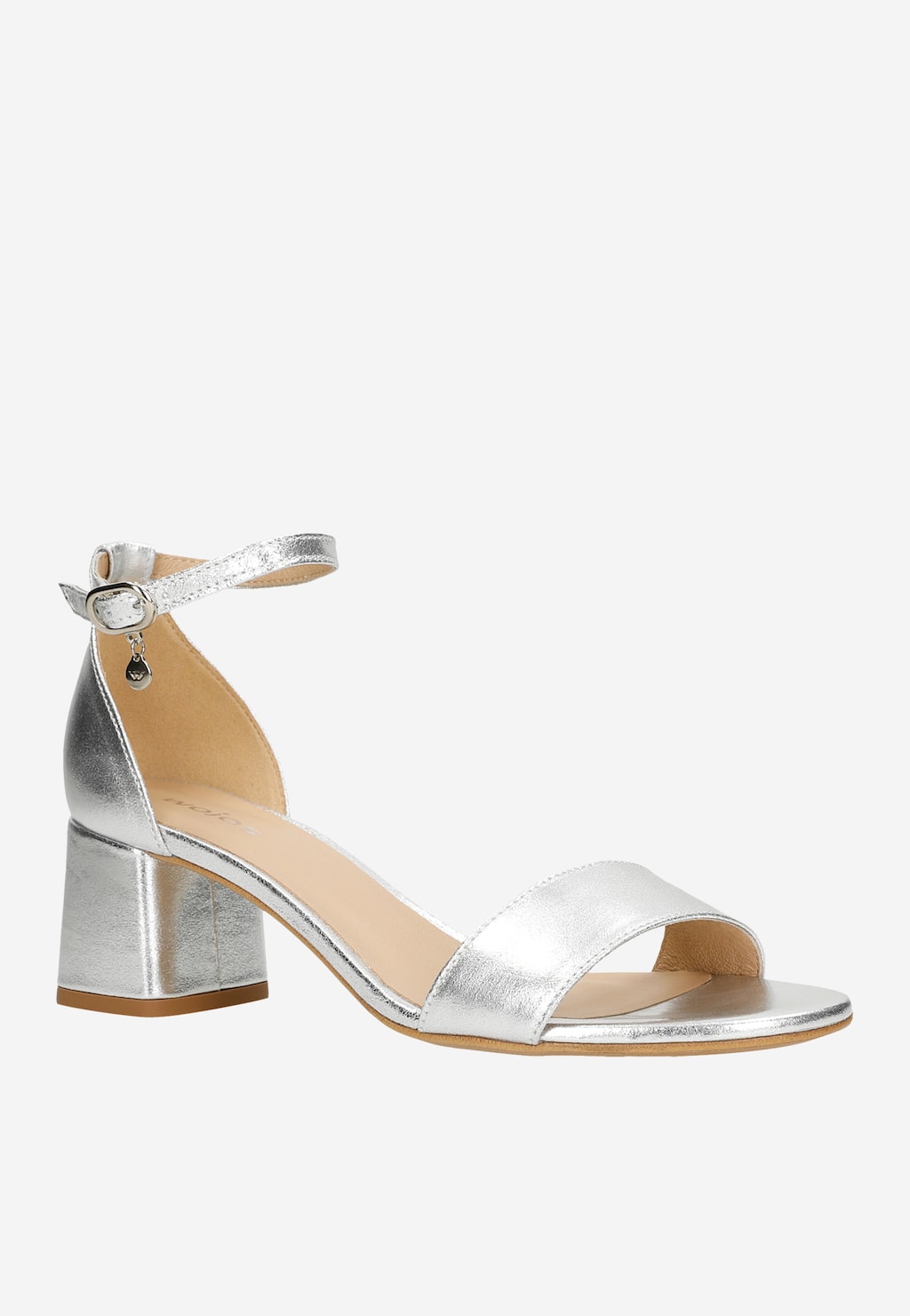 Objavte svet nápaditosti v strieborných letných sandáloch 76051-59 Widok 3