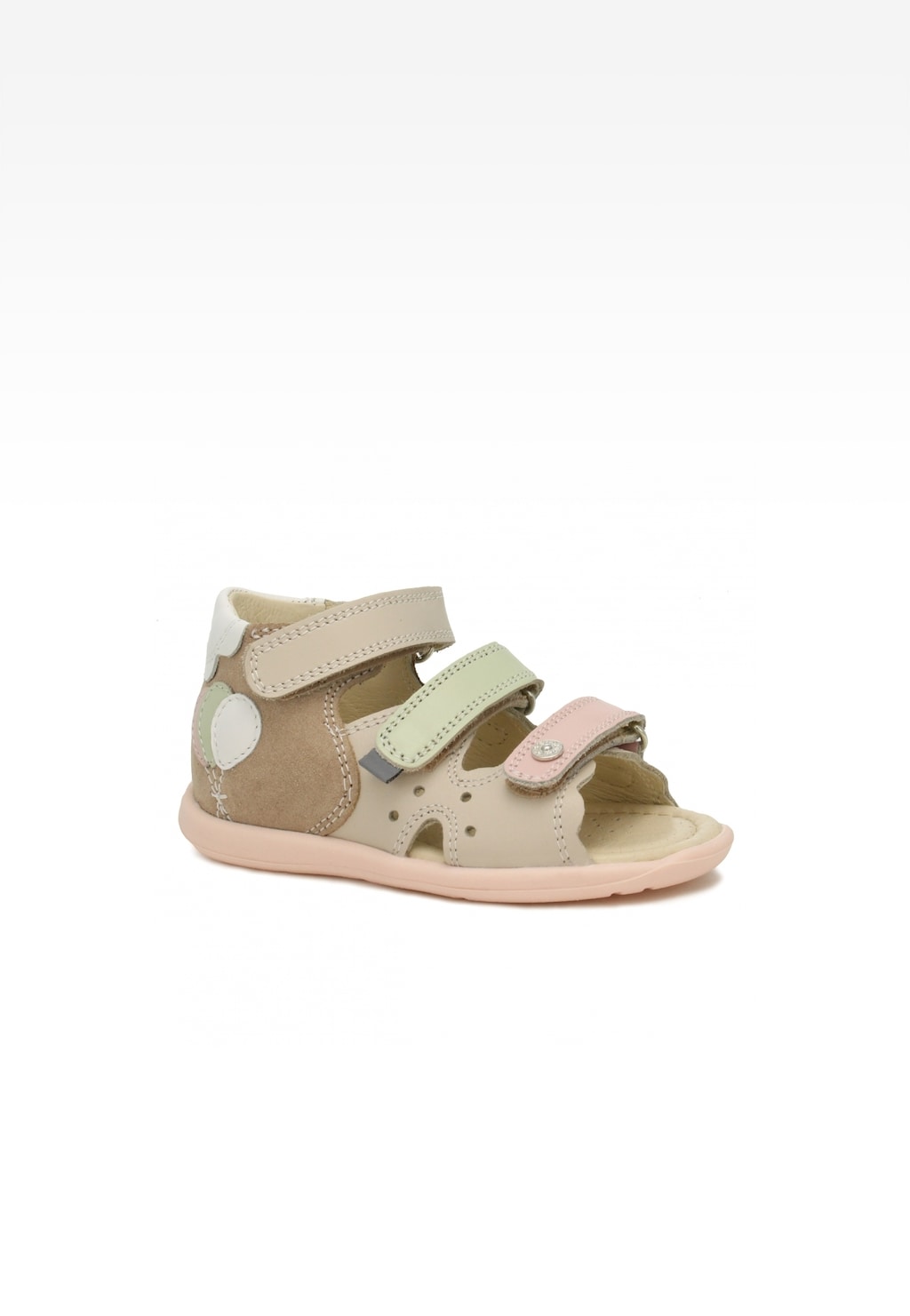 Dziewczęce sandały Bartek 71158-0014 w pastelowych kolorach beżu, zieleni i różu, z trzema rzepami, ozdobione aplikacją w kształcie serca na boku.