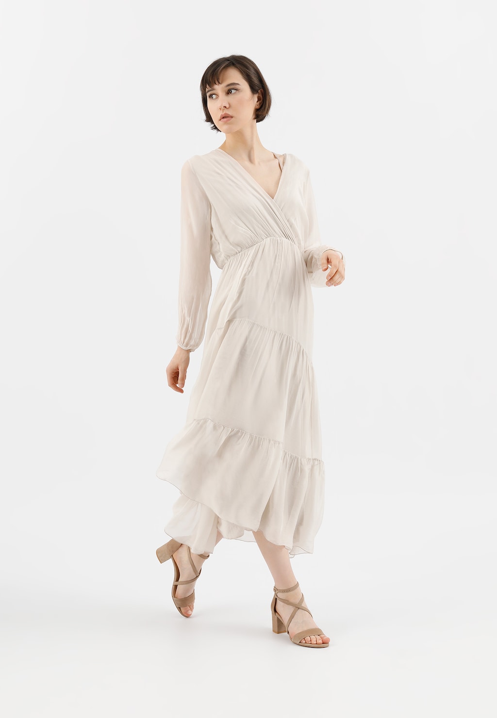 Béžové dámske sandále nízke k ležérnym outfitom 76058-64 Widok 1
