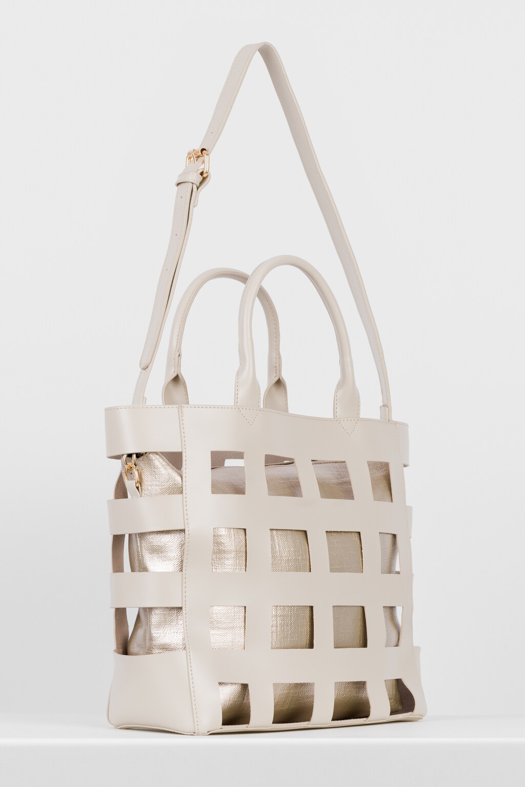 WJS duża ażurowa beżowa torebka ze złotym wkładem WJS76110-84 Widok 2