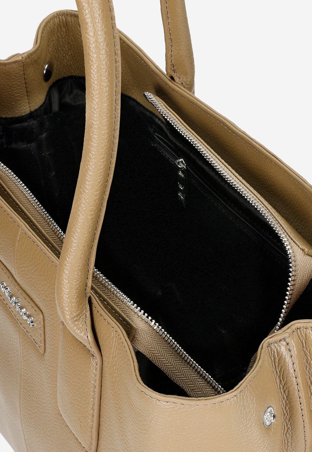 Beżowa torebka damska Wojas model 80236-54 z widocznym wnętrzem, czarną podszewką i metalowym zamkiem. Uchwyt wykonany ze skóry z widoczną teksturą.