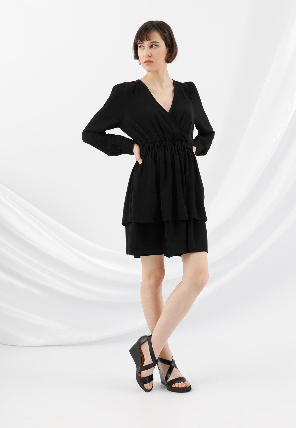 Černé dámské sandály na klínku z kvalitní kůže 76024-51 Widok 1