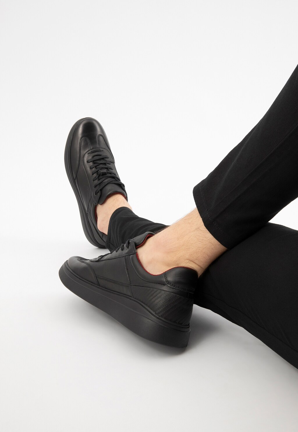 Černé sportovní pánské polobotky z hladké kůže 10077-51 Widok 8