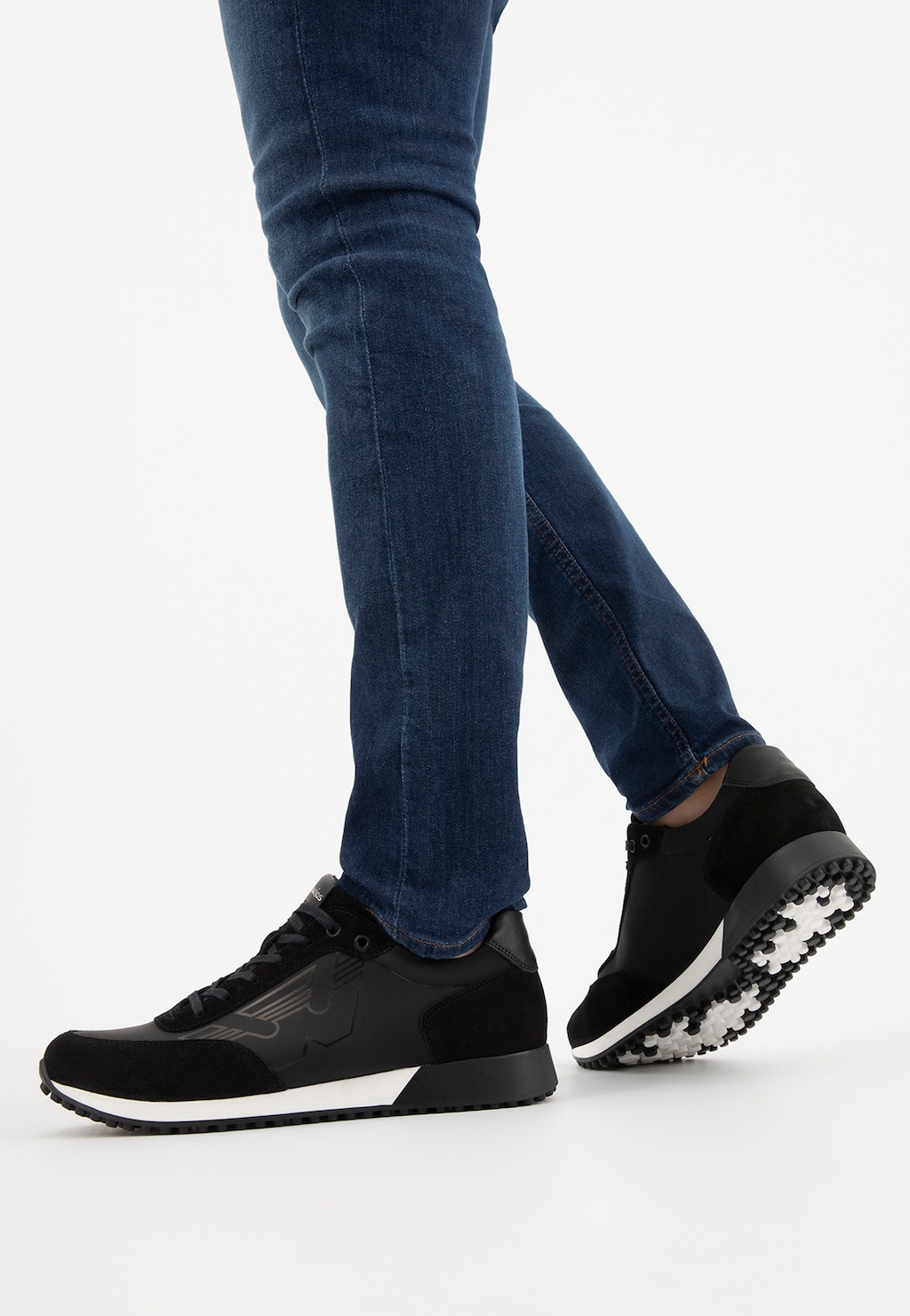 Czarne designerskie sneakersy męskie z logo 10087-71 Widok 8