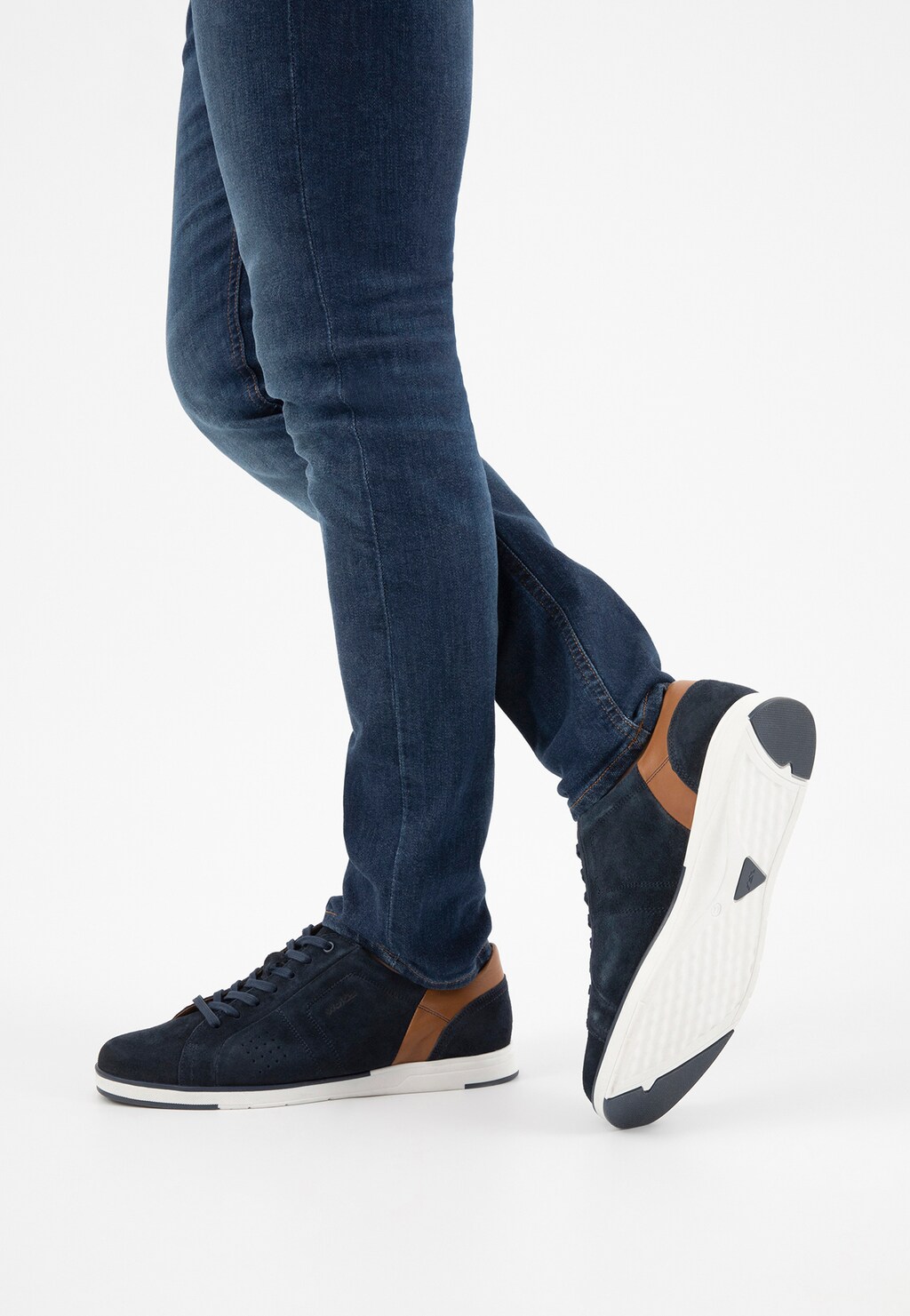 Pánska športová obuv z velúrovej a lícnej kože 10092-76 Widok 8