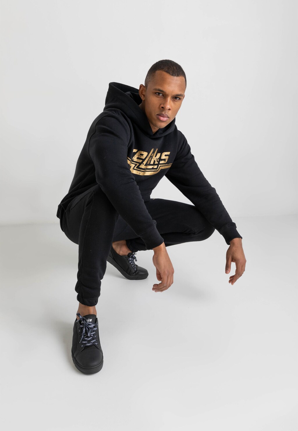 RELAKS czarne casualowe trampki męskie  10097-81 Widok 8