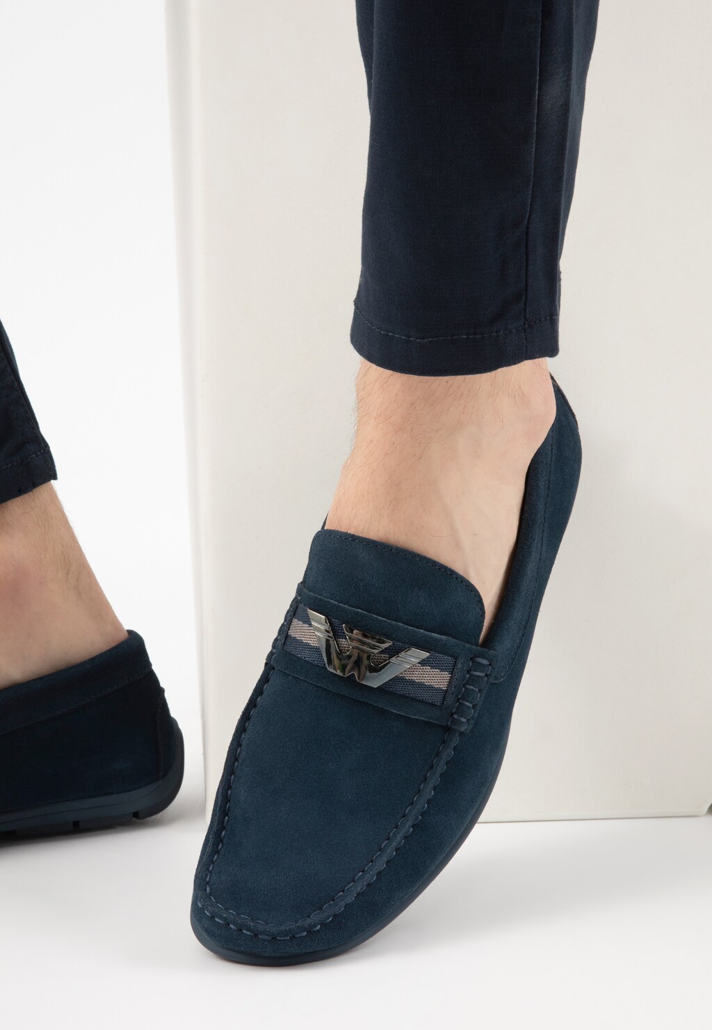 Nadčasové kožené pánske poltopánky v tmavomodrej farbe 10104-66 Widok 8