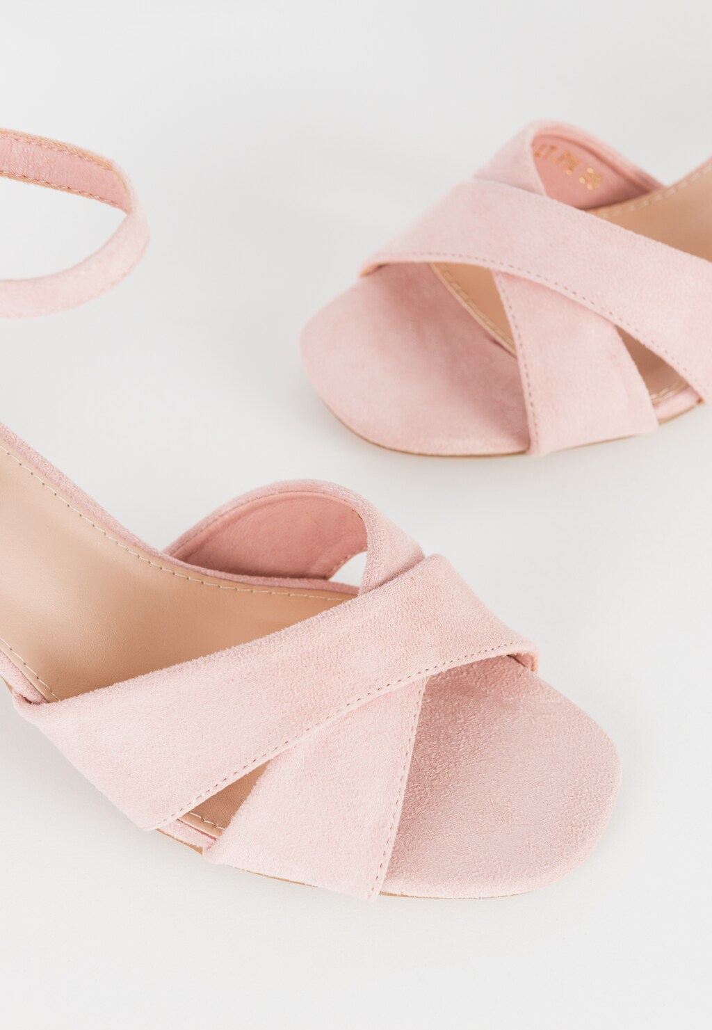 WJS jasnoróżowe sandały damskie na niskim obcasie WJS74046-65 Widok 4