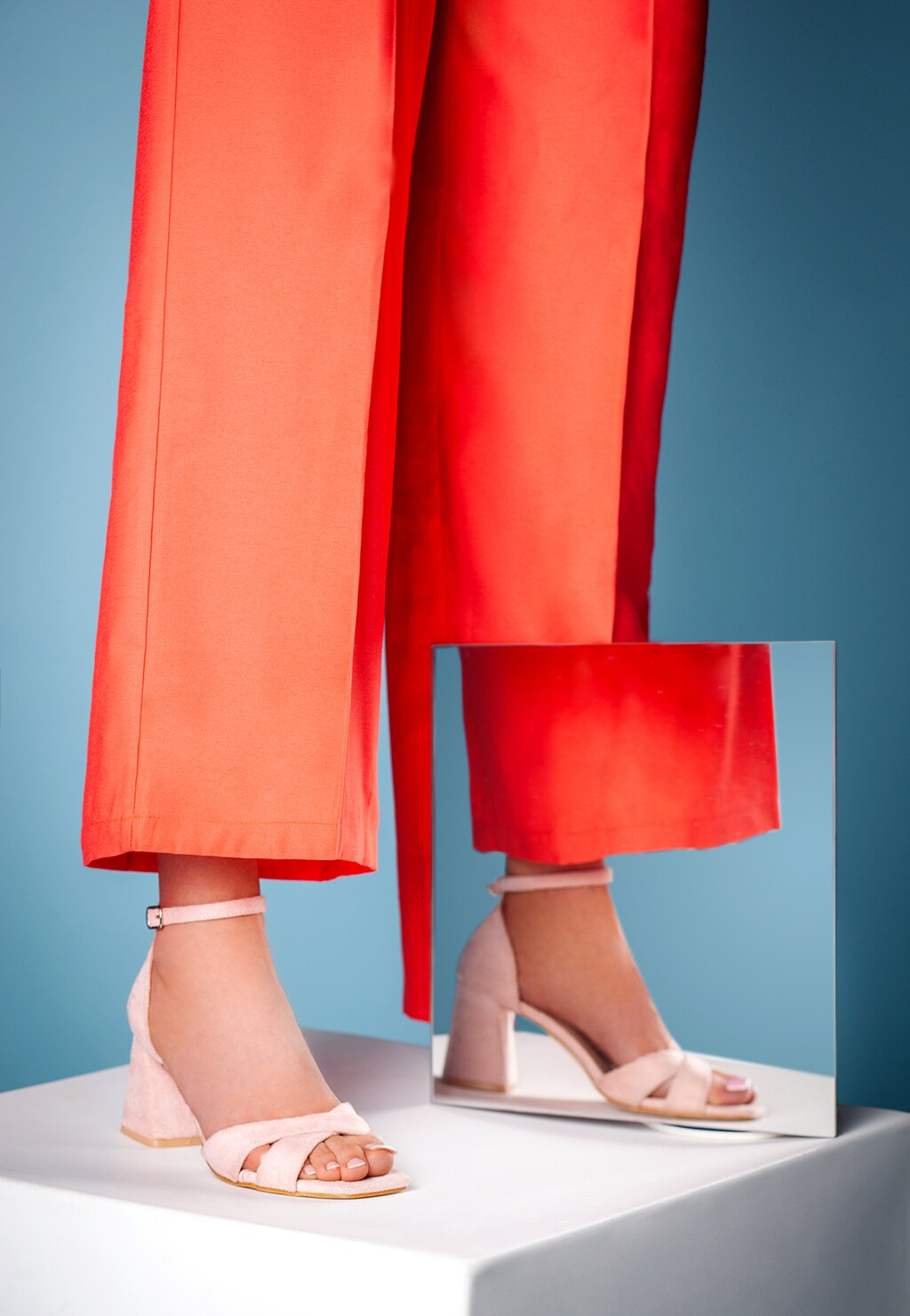 WJS jasnoróżowe sandały damskie na niskim obcasie WJS74046-65 Widok 1