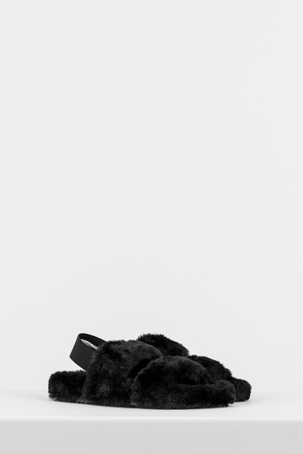 WJS czarne kapcie damskie z gumką na piętę WJS39005-11 Widok 2