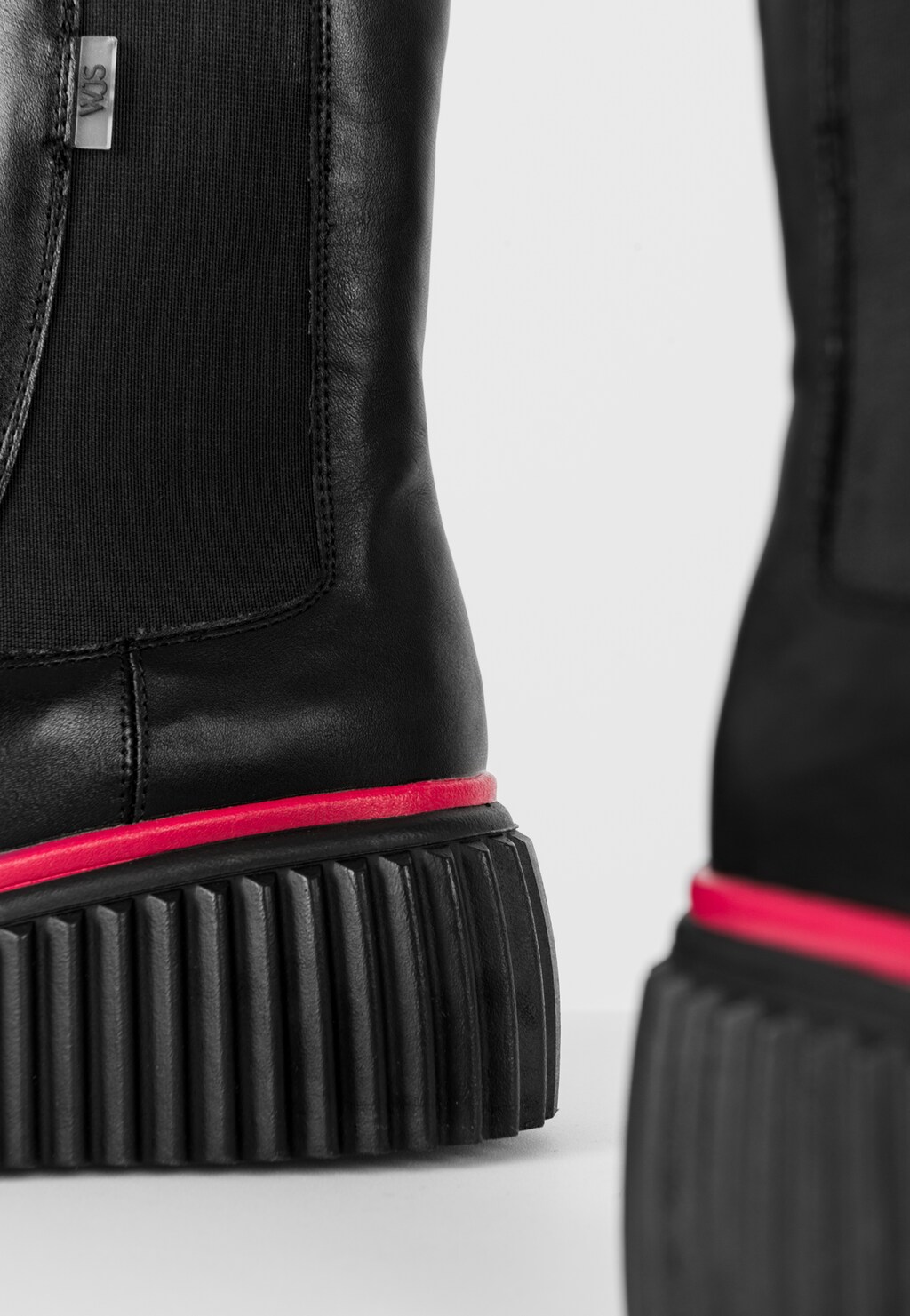 WJS czarne sztyblety z czerwoną obramówką na podeszwie WJS46045-51 Widok 5