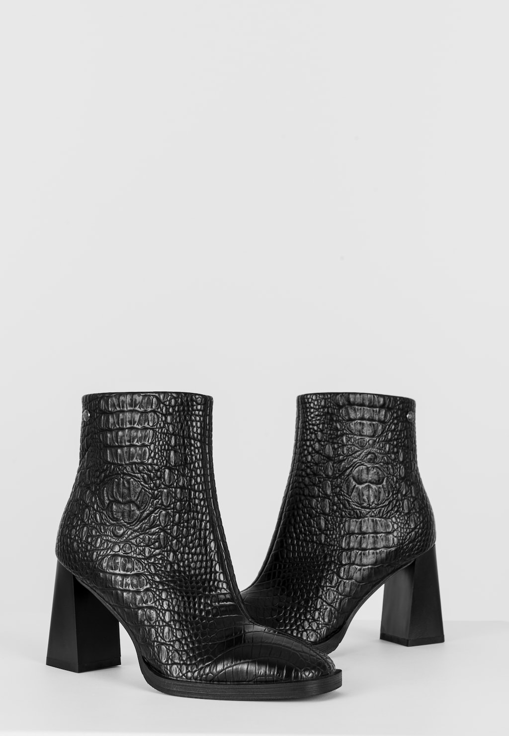 WJS czarne krokodylowe botki damskie na obcasie  WJS46049-31 Widok 4