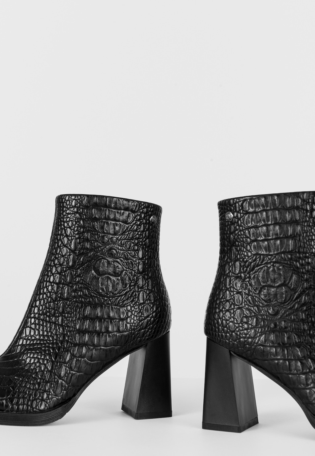 WJS czarne krokodylowe botki damskie na obcasie  WJS46049-31 Widok 5