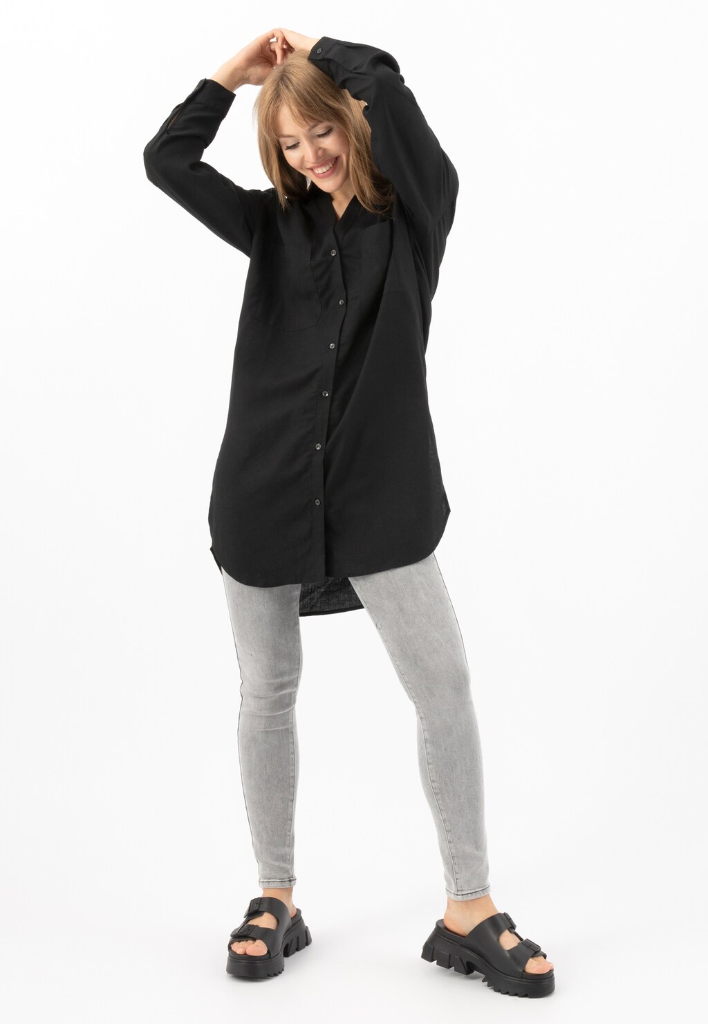 Černé dámské pantofle na masivní platformě 74087-51 Widok 1